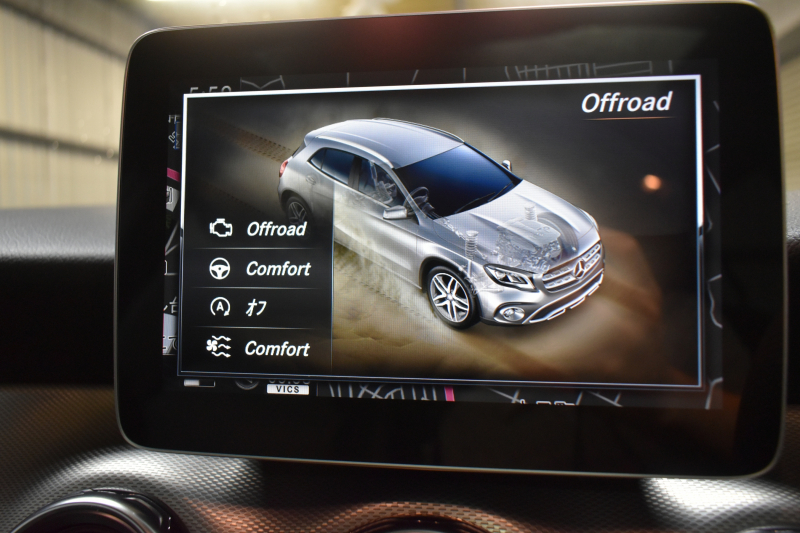メルセデスベンツ GLA GLA220 4M ﾌﾟﾚﾐｱﾑP ﾚｰﾀﾞｰｾｰﾌﾃｨP 後期 4WD 1ｵｰﾅｰ ﾊﾟﾉﾗﾏｻﾝﾙｰﾌ ﾊｰﾏﾝｶｰﾄﾞﾝｻｳﾝﾄﾞ ﾏﾙﾁｶﾗｰｱﾝﾋﾞｴﾝﾄ 革 ﾅﾋﾞTV ﾃﾞｨｽﾄﾛ ﾌﾞﾗｲﾝﾄﾞS ﾚｰﾝｷｰﾌﾟ ﾌｯﾄｹﾞｰﾄ ﾊﾞｯｸｶﾒﾗ ｷｰﾚｽｺﾞｰ 2年保証