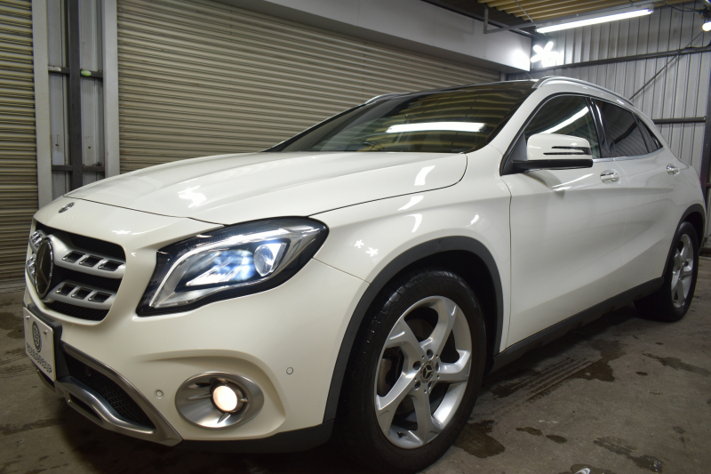メルセデスベンツ GLA GLA220 4M ﾌﾟﾚﾐｱﾑP ﾚｰﾀﾞｰｾｰﾌﾃｨP 後期 4WD ﾊﾟﾉﾗﾏｻﾝﾙｰﾌ ﾊｰﾏﾝｶｰﾄﾞﾝｻｳﾝﾄﾞ ﾏﾙﾁｶﾗｰｱﾝﾋﾞｴﾝﾄ 革 ﾅﾋﾞTV ﾃﾞｨｽﾄﾛ ﾌﾞﾗｲﾝﾄﾞS ﾚｰﾝｷｰﾌﾟ ﾌｯﾄｹﾞｰﾄ ﾊﾞｯｸｶﾒﾗ ｷｰﾚｽｺﾞｰ 2年保証