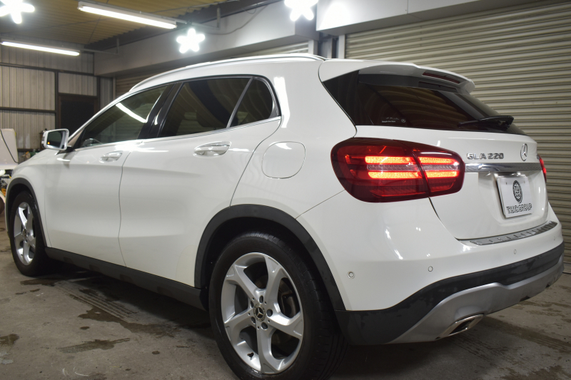 メルセデスベンツ GLA GLA220 4M ﾌﾟﾚﾐｱﾑP ﾚｰﾀﾞｰｾｰﾌﾃｨP 後期 4WD ﾊﾟﾉﾗﾏｻﾝﾙｰﾌ ﾊｰﾏﾝｶｰﾄﾞﾝｻｳﾝﾄﾞ ﾏﾙﾁｶﾗｰｱﾝﾋﾞｴﾝﾄ 革 ﾅﾋﾞTV ﾃﾞｨｽﾄﾛ ﾌﾞﾗｲﾝﾄﾞS ﾚｰﾝｷｰﾌﾟ ﾌｯﾄｹﾞｰﾄ ﾊﾞｯｸｶﾒﾗ ｷｰﾚｽｺﾞｰ 2年保証