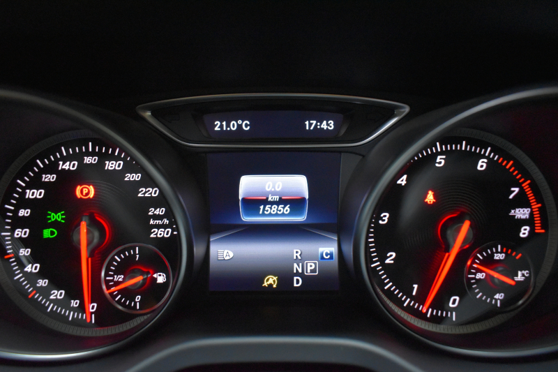 メルセデスベンツ GLA GLA220 4M ﾌﾟﾚﾐｱﾑP ﾚｰﾀﾞｰｾｰﾌﾃｨP 後期 4WD ﾊﾟﾉﾗﾏｻﾝﾙｰﾌ ﾊｰﾏﾝｶｰﾄﾞﾝｻｳﾝﾄﾞ ﾏﾙﾁｶﾗｰｱﾝﾋﾞｴﾝﾄ 革 ﾅﾋﾞTV ﾃﾞｨｽﾄﾛ ﾌﾞﾗｲﾝﾄﾞS ﾚｰﾝｷｰﾌﾟ ﾌｯﾄｹﾞｰﾄ ﾊﾞｯｸｶﾒﾗ ｷｰﾚｽｺﾞｰ 2年保証