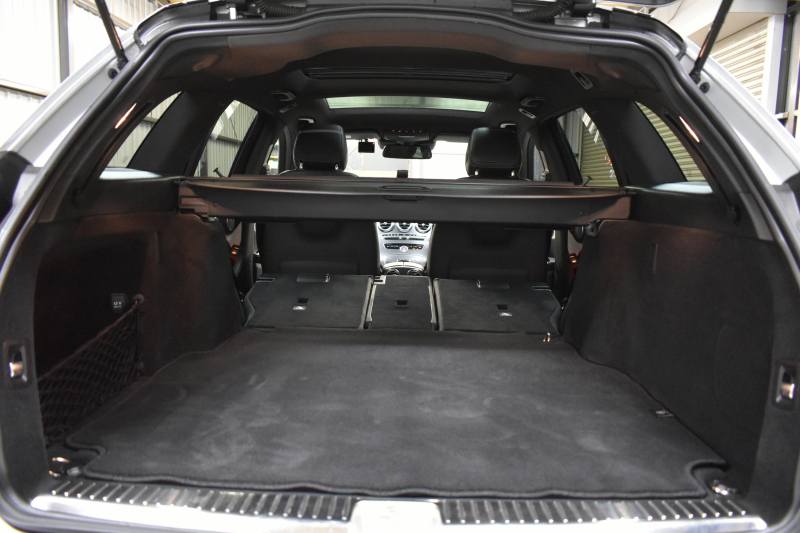 AMG Cクラス C63Sﾜｺﾞﾝ ﾚｰﾀﾞｰｾｰﾌﾃｨP V8ﾂｲﾝﾀｰﾎﾞ/510馬力 右ﾊﾝﾄﾞﾙ ﾊﾟﾉﾗﾏｻﾝﾙｰﾌ 専用19AW AMGﾊﾟﾌｫｰﾏﾝｽ/黒革/ｽﾃｱﾘﾝｸﾞ/ｴｸﾞｿﾞｰｽﾄ ﾌﾞﾙﾒｽﾀｰ HUD ｴｱﾊﾞﾗﾝｽP ﾃﾞｨｽﾄﾛﾆｯｸ ﾌﾞﾗｲﾝﾄﾞS ﾚｰﾝｷｰﾌﾟ ﾅﾋﾞTV Bｶﾒﾗ ﾌｯﾄｹﾞｰﾄ ｷｰGO 2年保証