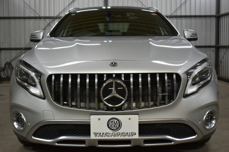 メルセデスベンツ GLA GLA220 4M ﾚｻﾞｰEXC ﾚｰﾀﾞｰSP  後期型 184馬力 4WD  ﾊﾟﾉﾗﾏｻﾝﾙｰﾌ ﾋｰﾀｰ黒革 ﾃﾞｨｽﾄﾛ Bｽﾎﾟｯﾄ 専用18AW&ﾊﾞﾝﾊﾟｰ 駐車支援 ｷｰGO ﾊｰﾏﾝK PTS ﾌｯﾄｹﾞｰﾄ 地ﾃﾞｼﾞBｶﾒﾗ 2年保証