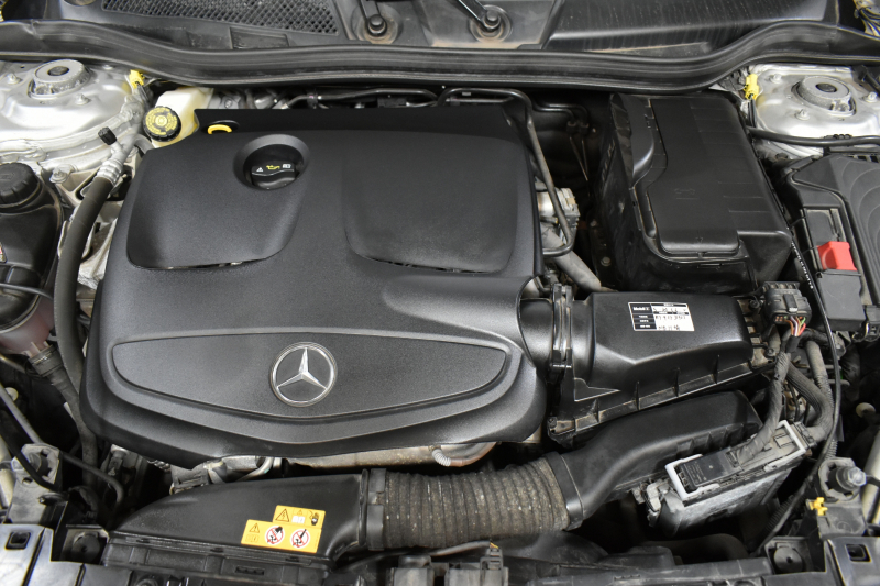 メルセデスベンツ GLA GLA220 4M ﾚｻﾞｰEXC ﾚｰﾀﾞｰSP  後期型 184馬力 4WD  ﾊﾟﾉﾗﾏｻﾝﾙｰﾌ ﾋｰﾀｰ黒革 ﾃﾞｨｽﾄﾛ Bｽﾎﾟｯﾄ 専用18AW&ﾊﾞﾝﾊﾟｰ 駐車支援 ｷｰGO ﾊｰﾏﾝK PTS ﾌｯﾄｹﾞｰﾄ 地ﾃﾞｼﾞBｶﾒﾗ 2年保証