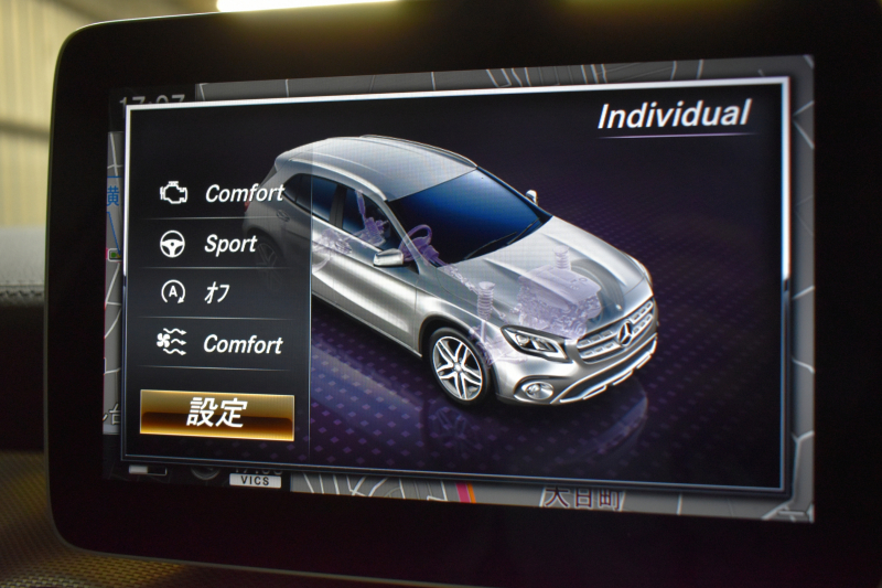 メルセデスベンツ GLA GLA220 4M ﾚｻﾞｰEXC ﾚｰﾀﾞｰSP  後期型 184馬力 4WD  ﾊﾟﾉﾗﾏｻﾝﾙｰﾌ ﾋｰﾀｰ黒革 ﾃﾞｨｽﾄﾛ Bｽﾎﾟｯﾄ 専用18AW&ﾊﾞﾝﾊﾟｰ 駐車支援 ｷｰGO ﾊｰﾏﾝK PTS ﾌｯﾄｹﾞｰﾄ 地ﾃﾞｼﾞBｶﾒﾗ 2年保証