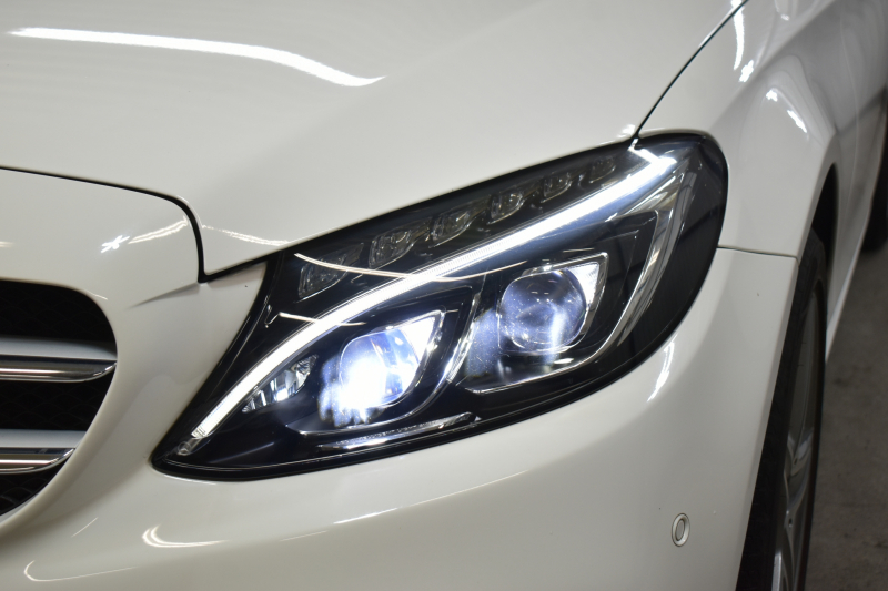 メルセデスベンツ Cクラス C200AVG AMGﾗｲﾝ ﾚｻﾞｰｴｸｽｸﾙｰｼﾌﾞ ﾚｰﾀﾞｰｾｰﾌﾃｨP ﾋｰﾀｰ赤本革 ﾊﾟﾉﾗﾏｻﾝﾙｰﾌ ﾃﾞｨｽﾄﾛﾆｯｸ ﾌﾞﾗｲﾝﾄﾞS ｷ-ﾚｽGo AMGｴｱﾛ18AW 電動Fﾄﾗﾝｸ ﾍｯﾄﾞUP 地ﾃﾞｼﾞBｶﾒ 2年保証