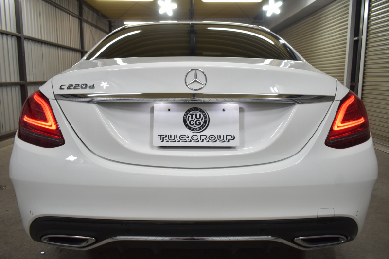 メルセデスベンツ Cクラス C220d ﾛｰﾚｳｽED ｽﾎﾟｰﾂﾌﾟﾗｽP ﾚｰﾀﾞｰｾｰﾌﾃｨP ﾚｻﾞｰｴｸｽｸﾙｰｼﾌﾞP 後期 革 ﾍｯﾄﾞｱｯﾌﾟD 液晶ﾒｰﾀｰ ﾌｯﾄﾄﾗﾝｸ ﾜｲﾔﾚｽﾁｬｰｼﾞ ｴｱｻｽ AMGｴｱﾛ18AW ﾃﾞｨｽﾄﾛﾆｯｸ ﾌﾞﾗｲﾝﾄﾞｽﾎﾟｯﾄ ﾚｰﾝｷｰﾌﾟ ﾅﾋﾞTV ﾊﾞｯｸｶﾒﾗ ｷｰﾚｽｺﾞｰ 2年保証