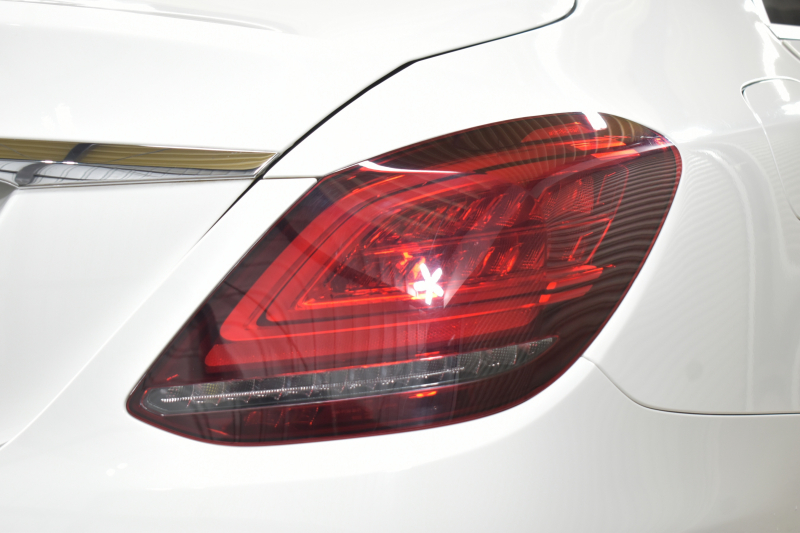 メルセデスベンツ Cクラス C220d ﾛｰﾚｳｽED ｽﾎﾟｰﾂﾌﾟﾗｽP ﾚｰﾀﾞｰｾｰﾌﾃｨP ﾚｻﾞｰｴｸｽｸﾙｰｼﾌﾞP 後期 革 ﾍｯﾄﾞｱｯﾌﾟD 液晶ﾒｰﾀｰ ﾌｯﾄﾄﾗﾝｸ ﾜｲﾔﾚｽﾁｬｰｼﾞ ｴｱｻｽ AMGｴｱﾛ18AW ﾃﾞｨｽﾄﾛﾆｯｸ ﾌﾞﾗｲﾝﾄﾞｽﾎﾟｯﾄ ﾚｰﾝｷｰﾌﾟ ﾅﾋﾞTV ﾊﾞｯｸｶﾒﾗ ｷｰﾚｽｺﾞｰ 2年保証