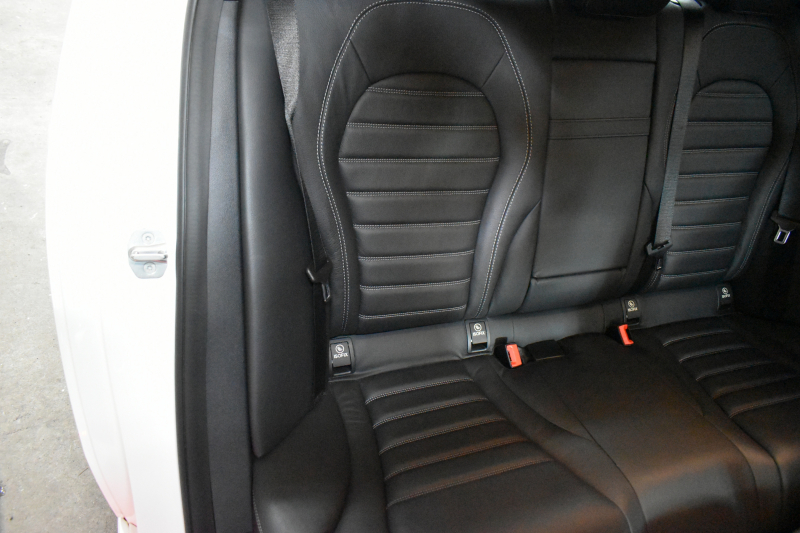 メルセデスベンツ Cクラス C220d ﾛｰﾚｳｽED ｽﾎﾟｰﾂﾌﾟﾗｽP ﾚｰﾀﾞｰｾｰﾌﾃｨP ﾚｻﾞｰｴｸｽｸﾙｰｼﾌﾞP 後期 革 ﾍｯﾄﾞｱｯﾌﾟD 液晶ﾒｰﾀｰ ﾌｯﾄﾄﾗﾝｸ ﾜｲﾔﾚｽﾁｬｰｼﾞ ｴｱｻｽ AMGｴｱﾛ18AW ﾃﾞｨｽﾄﾛﾆｯｸ ﾌﾞﾗｲﾝﾄﾞｽﾎﾟｯﾄ ﾚｰﾝｷｰﾌﾟ ﾅﾋﾞTV ﾊﾞｯｸｶﾒﾗ ｷｰﾚｽｺﾞｰ 2年保証