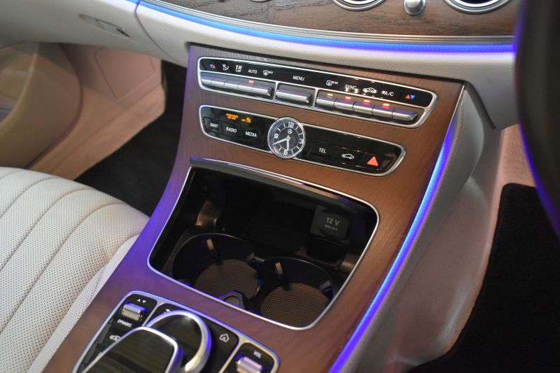 メルセデスベンツ Eクラス E450WG 4MATIC ｴｸｽｸﾙｰｼﾌﾞ ﾚｰﾀﾞｰｾｰﾌﾃｨP 中期 ﾊﾟﾉﾗﾏｻﾝﾙｰﾌ 革 ﾍﾞﾝﾁﾚｰﾀｰ ﾌﾞﾙﾒｽﾀｰｻｳﾝﾄﾞ ｴｱﾊﾞﾗﾝｽP ﾍｯﾄﾞｱｯﾌﾟD ﾌｯﾄﾄﾗﾝｸ ﾃﾞｨｽﾄﾛﾆｯｸ ﾌﾞﾗｲﾝﾄﾞｽﾎﾟｯﾄ ﾚｰﾝｷｰﾌﾟ ﾅﾋﾞTV 360ｶﾒﾗ ｷｰﾚｽｺﾞｰ 2年保証