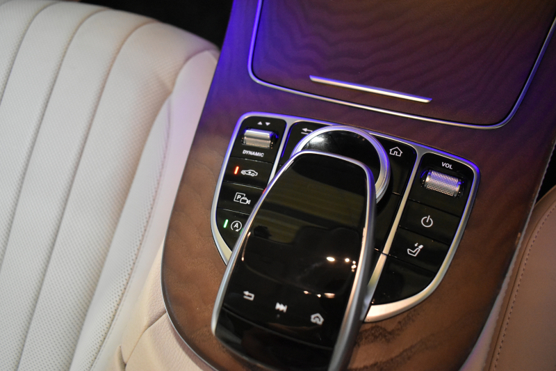 メルセデスベンツ Eクラス E450WG 4MATIC ｴｸｽｸﾙｰｼﾌﾞ ﾚｰﾀﾞｰｾｰﾌﾃｨP 中期 ﾊﾟﾉﾗﾏｻﾝﾙｰﾌ 革 ﾍﾞﾝﾁﾚｰﾀｰ ﾌﾞﾙﾒｽﾀｰｻｳﾝﾄﾞ ｴｱﾊﾞﾗﾝｽP ﾍｯﾄﾞｱｯﾌﾟD ﾌｯﾄﾄﾗﾝｸ ﾃﾞｨｽﾄﾛﾆｯｸ ﾌﾞﾗｲﾝﾄﾞｽﾎﾟｯﾄ ﾚｰﾝｷｰﾌﾟ ﾅﾋﾞTV 360ｶﾒﾗ ｷｰﾚｽｺﾞｰ 2年保証