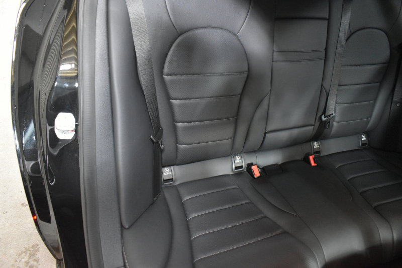 メルセデスベンツ Cクラス C180ﾛｰﾚｳｽED ﾚｰﾀﾞｰｾｰﾌﾃｨP AMGﾗｲﾝ 特別仕様車 1ｵｰﾅｰ 革 AMGｴｱﾛ18AW ﾃﾞｨｽﾄﾛﾆｯｸ ﾌﾞﾗｲﾝﾄﾞｽﾎﾟｯﾄ ﾚｰﾝｷｰﾌﾟ ﾊﾟｰｷﾝｸﾞﾊﾟｲﾛｯﾄ ﾊﾟｰｸﾄﾛﾆｯｸ ｷｰﾚｽｺﾞｰ ﾅﾋﾞTV Bｶﾒﾗ 2年保証
