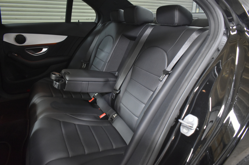 メルセデスベンツ Cクラス C180ﾛｰﾚｳｽED ﾚｰﾀﾞｰｾｰﾌﾃｨP AMGﾗｲﾝ 特別仕様車 1ｵｰﾅｰ 革 AMGｴｱﾛ18AW ﾃﾞｨｽﾄﾛﾆｯｸ ﾌﾞﾗｲﾝﾄﾞｽﾎﾟｯﾄ ﾚｰﾝｷｰﾌﾟ ﾊﾟｰｷﾝｸﾞﾊﾟｲﾛｯﾄ ﾊﾟｰｸﾄﾛﾆｯｸ ｷｰﾚｽｺﾞｰ ﾅﾋﾞTV Bｶﾒﾗ 2年保証