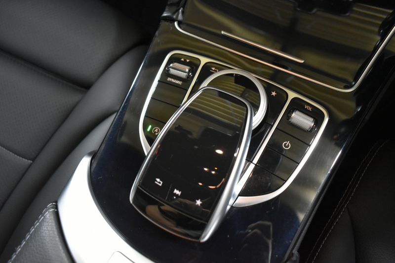 メルセデスベンツ Cクラス C180ﾛｰﾚｳｽED ﾚｰﾀﾞｰｾｰﾌﾃｨP AMGﾗｲﾝ 特別仕様車 1ｵｰﾅｰ 革 AMGｴｱﾛ18AW ﾃﾞｨｽﾄﾛﾆｯｸ ﾌﾞﾗｲﾝﾄﾞｽﾎﾟｯﾄ ﾚｰﾝｷｰﾌﾟ ﾊﾟｰｷﾝｸﾞﾊﾟｲﾛｯﾄ ﾊﾟｰｸﾄﾛﾆｯｸ ｷｰﾚｽｺﾞｰ ﾅﾋﾞTV Bｶﾒﾗ 2年保証
