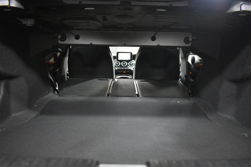 メルセデスベンツ Cクラス C180ﾛｰﾚｳｽED ﾚｰﾀﾞｰｾｰﾌﾃｨP AMGﾗｲﾝ 特別仕様車 1ｵｰﾅｰ 革 AMGｴｱﾛ18AW ﾃﾞｨｽﾄﾛﾆｯｸ ﾌﾞﾗｲﾝﾄﾞｽﾎﾟｯﾄ ﾚｰﾝｷｰﾌﾟ ﾊﾟｰｷﾝｸﾞﾊﾟｲﾛｯﾄ ﾊﾟｰｸﾄﾛﾆｯｸ ｷｰﾚｽｺﾞｰ ﾅﾋﾞTV Bｶﾒﾗ 2年保証