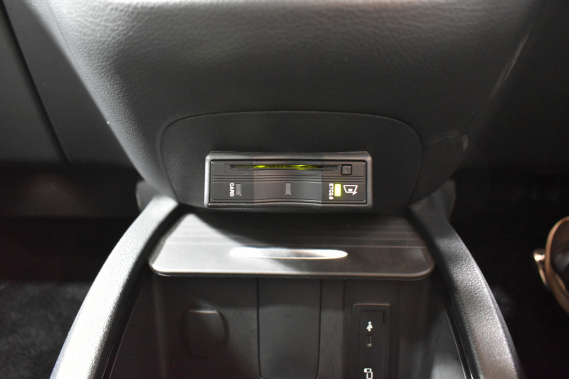 メルセデスベンツ Vクラス V220d ｱﾊﾞﾝｷﾞｬﾙﾄﾞ ﾛﾝｸﾞ AMGﾗｲﾝ ﾚｰﾀﾞｰｾｰﾌﾃｨP  ﾊﾟﾉﾗﾏｻﾝﾙｰﾌ ﾌﾞﾙﾒｽﾀｰｻｳﾝﾄﾞ 革 AMGｴｱﾛ19AW MBUXﾅﾋﾞTV 360ｶﾒﾗ ﾃﾞｨｽﾄﾛ ﾌﾞﾗｲﾝﾄﾞS 両側電動ｽﾗｲﾄﾞﾄﾞｱ 2年保証