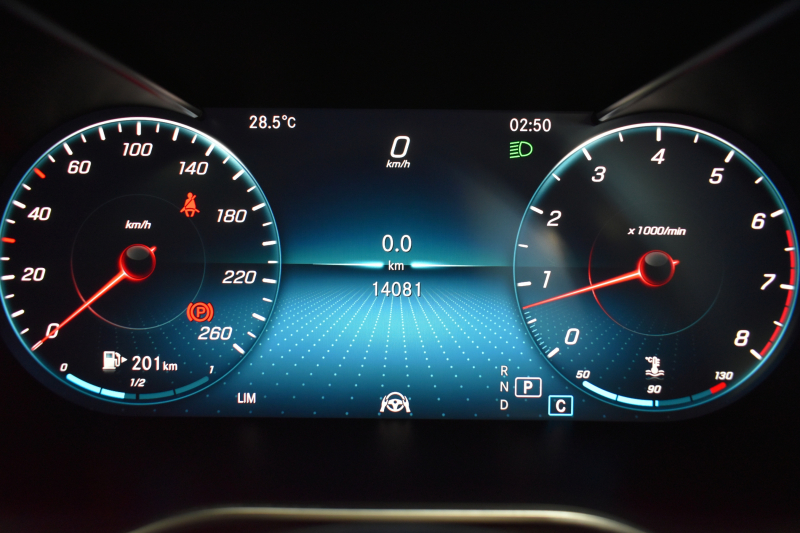 メルセデスベンツ Cクラス C180ｸｰﾍﾟ ｽﾎﾟｰﾂ ﾚｻﾞｰｴｸｽｸﾙｰｼﾌﾞP ﾚｰﾀﾞｰｾｰﾌﾃｨP 後期型 ﾊﾟﾉﾗﾏｻﾝﾙｰﾌ 1ｵｰﾅｰ 革 液晶ﾒｰﾀｰ ﾍｯﾄﾞｱｯﾌﾟD ｴｱﾊﾞﾗﾝｽP AMG19AW ｴｱｻｽ ﾏﾙﾁLEDﾍｯﾄﾞﾗｲﾄ ﾃﾞｨｽﾄﾛ ﾌﾞﾗｲﾝﾄﾞS ﾚｰﾝｷｰﾌﾟ ﾅﾋﾞTV Bｶﾒﾗ ｷｰﾚｽｺﾞｰ 2年保証