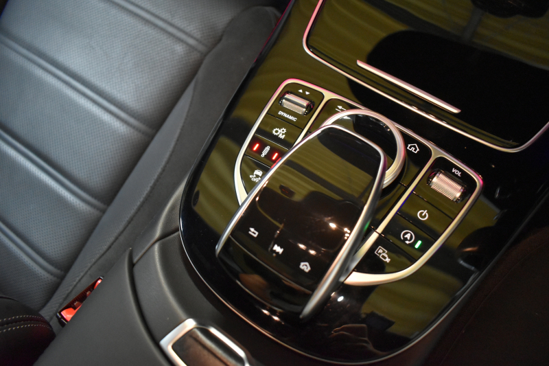 AMG Eクラス E53 4ﾏﾁｯｸ+ ﾜｺﾞﾝ ISG搭載 ｴｸｽｸﾙｰｼﾌﾞP ﾚｰﾀﾞｰｾｰﾌﾃｨP ﾊﾟﾉﾗﾏｻﾝﾙｰﾌ 全席ﾋｰﾀｰ黒革 ﾍﾞﾝﾁﾚｰﾀｰ ﾏｯｻｰｼﾞ ﾌﾞﾙﾒｽﾀｰS HUD ﾌｯﾄｹﾞｰﾄ ｴｱﾛ20AW ﾃﾞｨｽﾄﾛ ﾌﾞﾗｲﾝﾄﾞS ﾚｰﾝｷｰﾌﾟ ﾅﾋﾞTV 360ｶﾒﾗ 2年保証