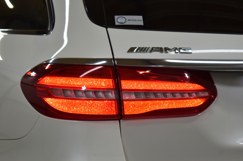 AMG Eクラス E53 4ﾏﾁｯｸ+ ﾜｺﾞﾝ ISG搭載 ｴｸｽｸﾙｰｼﾌﾞP ﾚｰﾀﾞｰｾｰﾌﾃｨP ﾊﾟﾉﾗﾏｻﾝﾙｰﾌ 全席ﾋｰﾀｰ黒革 ﾍﾞﾝﾁﾚｰﾀｰ ﾏｯｻｰｼﾞ ﾌﾞﾙﾒｽﾀｰS HUD ﾌｯﾄｹﾞｰﾄ ｴｱﾛ20AW ﾃﾞｨｽﾄﾛ ﾌﾞﾗｲﾝﾄﾞS ﾚｰﾝｷｰﾌﾟ ﾅﾋﾞTV 360ｶﾒﾗ 2年保証
