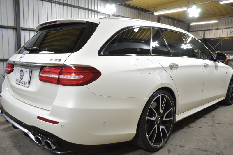 AMG Eクラス E53 4ﾏﾁｯｸ+ ﾜｺﾞﾝ ISG搭載 ｴｸｽｸﾙｰｼﾌﾞP ﾚｰﾀﾞｰｾｰﾌﾃｨP ﾊﾟﾉﾗﾏｻﾝﾙｰﾌ 全席ﾋｰﾀｰ黒革 ﾍﾞﾝﾁﾚｰﾀｰ ﾏｯｻｰｼﾞ ﾌﾞﾙﾒｽﾀｰS HUD ﾌｯﾄｹﾞｰﾄ ｴｱﾛ20AW ﾃﾞｨｽﾄﾛ ﾌﾞﾗｲﾝﾄﾞS ﾚｰﾝｷｰﾌﾟ ﾅﾋﾞTV 360ｶﾒﾗ 2年保証
