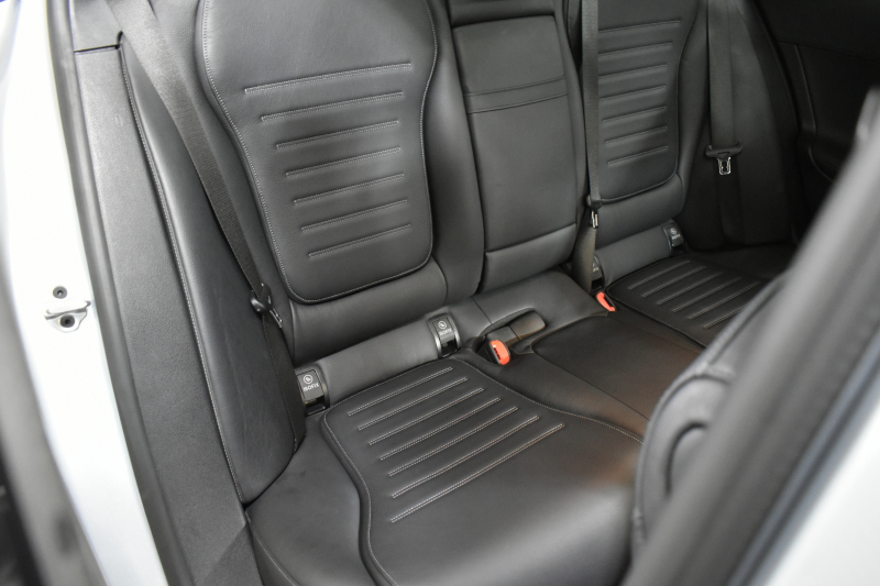 メルセデスベンツ Cクラス C220dﾜｺﾞﾝ AVG ISG搭載ﾓﾃﾞﾙ AMGﾗｲﾝP ﾚｻﾞｰｴｸｽｸﾙｰｼﾌﾞP ﾍﾞｰｼｯｸP ﾚｰﾀﾞｰｾｰﾌﾃｨP ﾊﾟﾉﾗﾏｻﾝﾙｰﾌ 革 MBUXARﾅﾋﾞTV HUD AMGｴｱﾛ18AW ﾃﾞｨｽﾄﾛﾆｯｸ ﾌﾞﾗｲﾝﾄﾞS 360ｶﾒﾗ ｵｰﾄﾃｰﾙｹﾞｰﾄ 2年保証