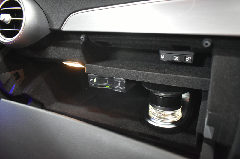 AMG Cクラス C43 4M ｸｰﾍﾟ ﾚｰﾀﾞｰSP 後期型 390馬力 MEｺﾈｸﾄ ﾊﾟﾉﾗﾏｻﾝﾙｰﾌ ﾋｰﾀｰ赤本革 ﾃﾞｨｽﾄﾛ BSM Lﾁｪﾝｼﾞ AMGｴｱﾛ19AW PTS ﾌｯﾄﾄﾗﾝｸ HUD ﾌﾞﾙﾒｽﾀｰ 液晶ﾒｰﾀｰ 地ﾃﾞｼﾞBｶﾒ 2年保証