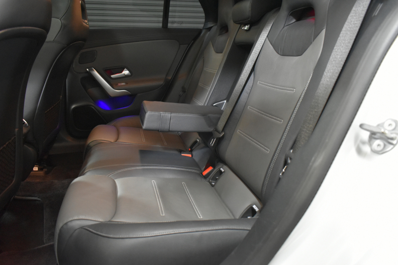 メルセデスベンツ CLAクラス CLA200d ｼｭｰﾃｨﾝｸﾞﾌﾞﾚｰｸ AMGﾗｲﾝ AMGﾚｻﾞｰｴｸｽｸﾙｰｼﾌﾞP ｱﾄﾞﾊﾞﾝｽﾄﾞP ﾅﾋﾞｹﾞｰｼｮﾝP ﾚｰﾀﾞｰｾｰﾌﾃｨP  ﾊﾟﾉﾗﾏｻﾝﾙｰﾌ 革 AMGｴｱﾛ18AW MBUXﾅﾋﾞTV HUD 360ｶﾒﾗ ADVｻｳﾝﾄﾞ ﾃﾞｨｽﾄﾛ ﾌﾞﾗｲﾝﾄﾞS ﾌｯﾄｹﾞｰﾄ ｷｰﾚｽｺﾞｰ 2年保証