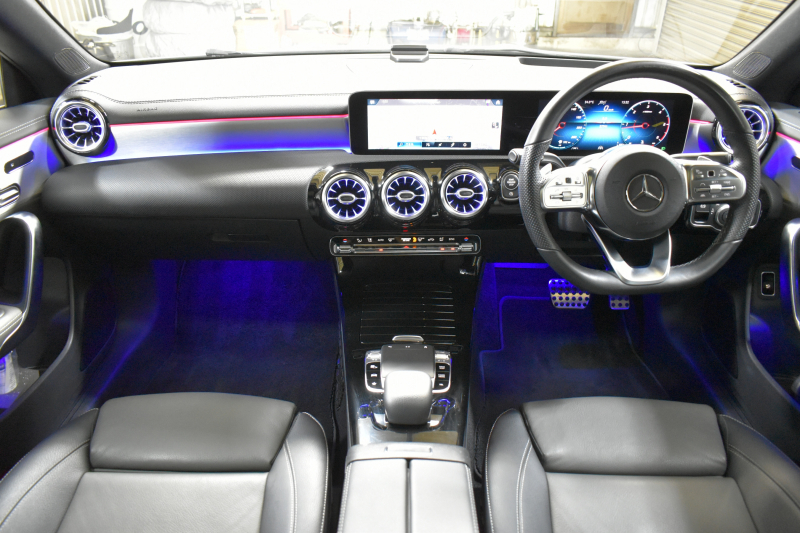 メルセデスベンツ CLAクラス CLA200d ｼｭｰﾃｨﾝｸﾞﾌﾞﾚｰｸ AMGﾗｲﾝ AMGﾚｻﾞｰｴｸｽｸﾙｰｼﾌﾞP ｱﾄﾞﾊﾞﾝｽﾄﾞP ﾅﾋﾞｹﾞｰｼｮﾝP ﾚｰﾀﾞｰｾｰﾌﾃｨP  ﾊﾟﾉﾗﾏｻﾝﾙｰﾌ 革 AMGｴｱﾛ18AW MBUXﾅﾋﾞTV HUD 360ｶﾒﾗ ADVｻｳﾝﾄﾞ ﾃﾞｨｽﾄﾛ ﾌﾞﾗｲﾝﾄﾞS ﾌｯﾄｹﾞｰﾄ ｷｰﾚｽｺﾞｰ 2年保証