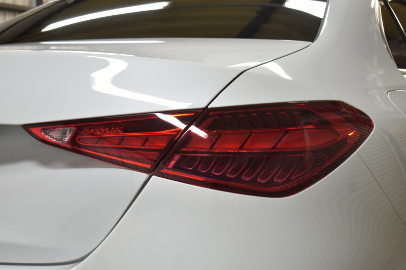 メルセデスベンツ Cクラス C220d AVG AMGﾗｲﾝ ﾚｻﾞｰｴｸｽｸﾙｰｼﾌﾞ ﾍﾞｰｼｯｸP ﾚｰﾀﾞｰｾｰﾌﾃｨP  ISG搭載 1ｵｰﾅｰ ﾘｱｱｸｽﾙｽﾃｱ ﾋｰﾀｰ黒革 ACC BSM Lﾁｪﾝｼﾞ AMGｴｱﾛ18AW 電動ｹﾞｰﾄ ﾍｯﾄﾞｱｯﾌﾟD ｷｰGO MBUXﾅﾋﾞ360ｶﾒﾗ 2年保証
