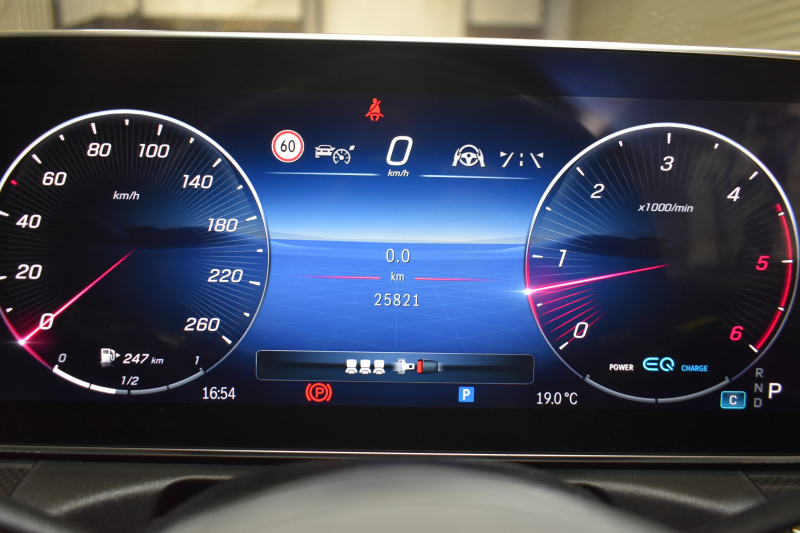 メルセデスベンツ Cクラス C220d AVG AMGﾗｲﾝ ﾚｻﾞｰｴｸｽｸﾙｰｼﾌﾞ ﾍﾞｰｼｯｸP ﾚｰﾀﾞｰｾｰﾌﾃｨP  ISG搭載 1ｵｰﾅｰ ﾘｱｱｸｽﾙｽﾃｱ ﾋｰﾀｰ黒革 ACC BSM Lﾁｪﾝｼﾞ AMGｴｱﾛ18AW 電動ｹﾞｰﾄ ﾍｯﾄﾞｱｯﾌﾟD ｷｰGO MBUXﾅﾋﾞ360ｶﾒﾗ 2年保証