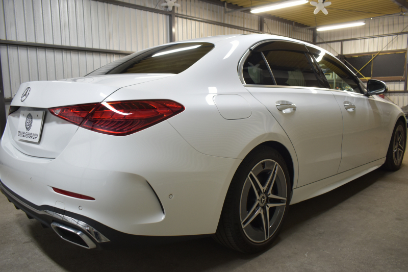 メルセデスベンツ Cクラス C220d AVG AMGﾗｲﾝ ﾚｻﾞｰｴｸｽｸﾙｰｼﾌﾞ ﾍﾞｰｼｯｸP ﾚｰﾀﾞｰｾｰﾌﾃｨP  ISG搭載 1ｵｰﾅｰ ﾘｱｱｸｽﾙｽﾃｱ ﾋｰﾀｰ黒革 ACC BSM Lﾁｪﾝｼﾞ AMGｴｱﾛ18AW 電動ｹﾞｰﾄ ﾍｯﾄﾞｱｯﾌﾟD ｷｰGO MBUXﾅﾋﾞ360ｶﾒﾗ 2年保証