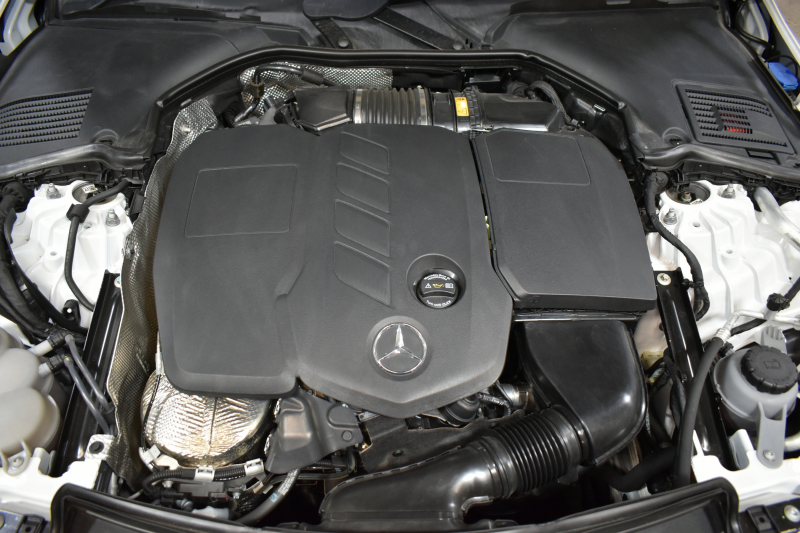 メルセデスベンツ Cクラス C220d AVG AMGﾗｲﾝ ﾚｻﾞｰｴｸｽｸﾙｰｼﾌﾞ ﾍﾞｰｼｯｸP ﾚｰﾀﾞｰｾｰﾌﾃｨP  ISG搭載 1ｵｰﾅｰ ﾘｱｱｸｽﾙｽﾃｱ ﾋｰﾀｰ黒革 ACC BSM Lﾁｪﾝｼﾞ AMGｴｱﾛ18AW 電動ｹﾞｰﾄ ﾍｯﾄﾞｱｯﾌﾟD ｷｰGO MBUXﾅﾋﾞ360ｶﾒﾗ 2年保証