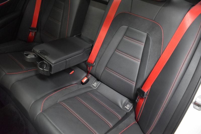 AMG Eクラス ﾒﾙｾﾃﾞｽAMG E43 4M EXCP ﾚｰﾀﾞｰSP V6ﾂｲﾝﾀｰﾎﾞ 401馬力 ﾊﾟﾉﾗﾏSR ﾄﾞﾗｲﾋﾞﾝｸﾞﾀﾞｲﾅﾐｯｸｼｰﾄ 全席ﾋｰﾀｰ黒革 ﾍﾞﾝﾁﾚｰｼｮﾝ ﾃﾞｨｽﾄﾛﾆｯｸ Bｽﾎﾟｯﾄ AMGｴｱﾛ20AW 地ﾃﾞｼﾞ ﾌﾞﾙﾒｽﾀｰS 360ｶﾒﾗ 2年保証