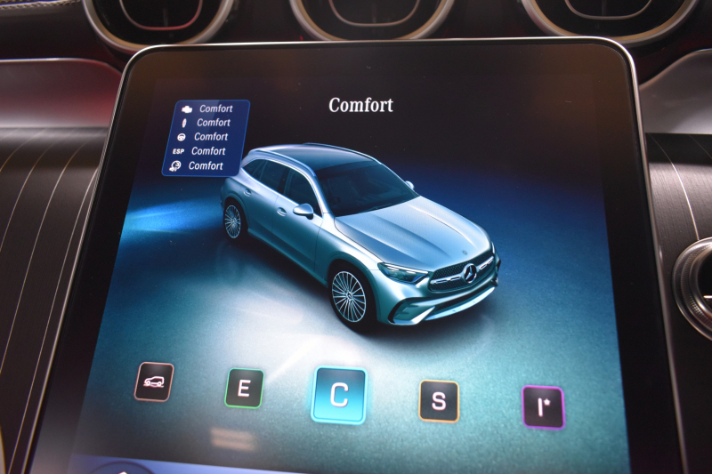 メルセデスベンツ GLC GLC220d 4MATIC ISG搭載ﾓﾃﾞﾙ AMGﾗｲﾝP ﾄﾞﾗｲﾊﾞｰｽﾞP AMGﾚｻﾞｰｴｸｽｸﾙｰｼﾌﾞP ﾚｰﾀﾞｰｾｰﾌﾃｨP ﾊﾟﾉﾗﾏｻﾝﾙｰﾌ 革 ﾌﾞﾙﾒｽﾀｰ HUD ﾘｱｱｸｽﾙｽﾃｱﾘﾝｸﾞ ｴｱｻｽ AMGｴｱﾛ20AW MBUXARﾅﾋﾞTV ﾜｲﾔﾚｽﾁｬｰｼﾞ 360ｶﾒﾗ ﾌｯﾄｹﾞｰﾄ 2年保証