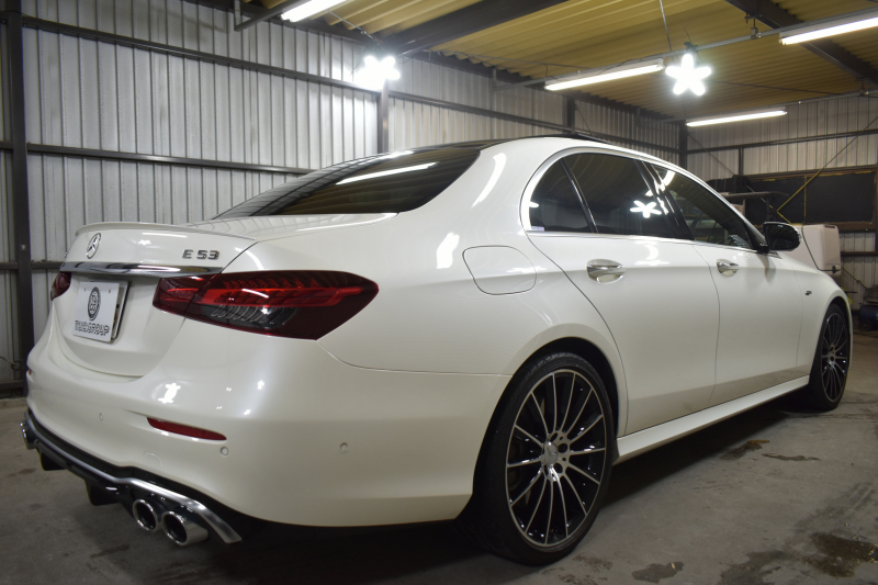 AMG Eクラス E53 4ﾏﾁｯｸ+ ｴｸｽｸﾙｰｼﾌﾞ ﾚｰﾀﾞｰｾｰﾌﾃｨP 後期型 3.0ﾘｯﾀｰ/435馬力 4WD ﾊﾟﾉﾗﾏｻﾝﾙｰﾌ ﾋｰﾀｰｸｰﾗｰ黒革 ﾃﾞｨｽﾄﾛ BSM Lﾁｪﾝｼﾞ AMGｴｱﾛ20AW ｷｰﾚｽGO PTS ﾌﾞﾙﾒｽﾀｰ HUD 電動ﾄﾗﾝｸ LEDﾍｯﾄﾞﾗｲﾄ 地ﾃﾞｼﾞﾅﾋﾞ 360ｶﾒﾗ 2年保証
