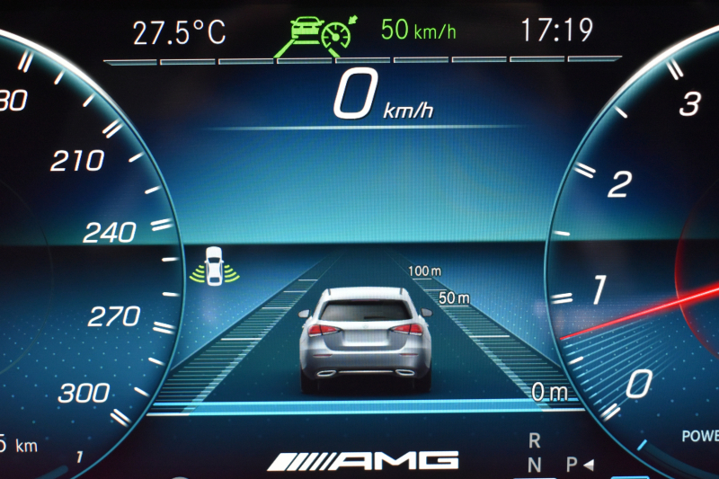 AMG Eクラス E53 4ﾏﾁｯｸ+ ｴｸｽｸﾙｰｼﾌﾞ ﾚｰﾀﾞｰｾｰﾌﾃｨP 後期型 3.0ﾘｯﾀｰ/435馬力 4WD ﾊﾟﾉﾗﾏｻﾝﾙｰﾌ ﾋｰﾀｰｸｰﾗｰ黒革 ﾃﾞｨｽﾄﾛ BSM Lﾁｪﾝｼﾞ AMGｴｱﾛ20AW ｷｰﾚｽGO PTS ﾌﾞﾙﾒｽﾀｰ HUD 電動ﾄﾗﾝｸ LEDﾍｯﾄﾞﾗｲﾄ 地ﾃﾞｼﾞﾅﾋﾞ 360ｶﾒﾗ 2年保証