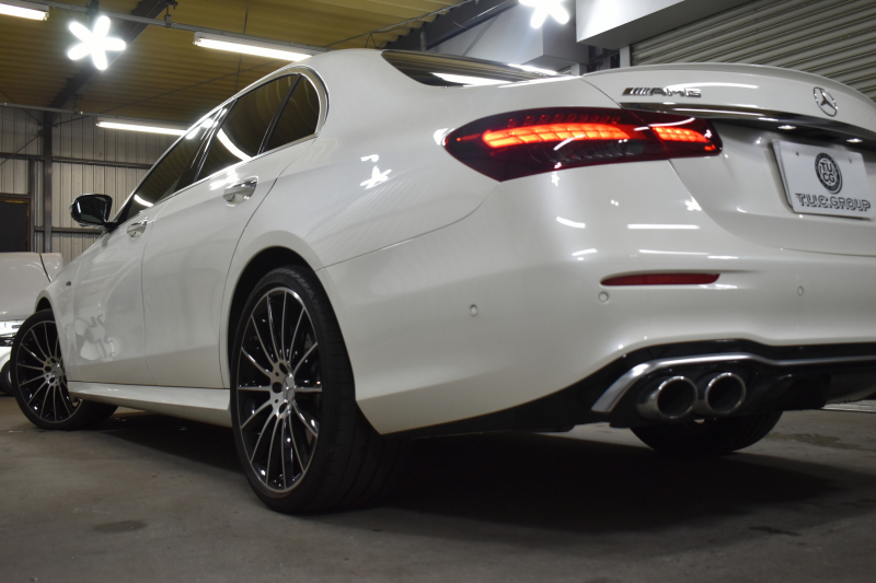 AMG Eクラス E53 4ﾏﾁｯｸ+ ｴｸｽｸﾙｰｼﾌﾞ ﾚｰﾀﾞｰｾｰﾌﾃｨP 後期型 3.0ﾘｯﾀｰ/435馬力 4WD ﾊﾟﾉﾗﾏｻﾝﾙｰﾌ ﾋｰﾀｰｸｰﾗｰ黒革 ﾃﾞｨｽﾄﾛ BSM Lﾁｪﾝｼﾞ AMGｴｱﾛ20AW ｷｰﾚｽGO PTS ﾌﾞﾙﾒｽﾀｰ HUD 電動ﾄﾗﾝｸ LEDﾍｯﾄﾞﾗｲﾄ 地ﾃﾞｼﾞﾅﾋﾞ 360ｶﾒﾗ 2年保証