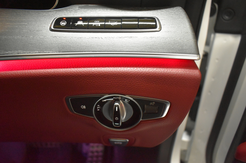 メルセデスベンツ CLS CLS450 4ﾏﾁｯｸ ｽﾎﾟｰﾂ ｴｸｽｸﾙｰｼﾌﾞ ﾚｰﾀﾞｰｾｰﾌﾃｨP 367馬力 ISG搭載 ｻﾝﾙｰﾌ 全席ﾋｰﾀｰ赤黒革 ﾍﾞﾝﾁﾚｰｼｮﾝ ﾌﾞﾙﾒｽﾀｰS ﾃﾞｨｽﾄﾛﾆｯｸ ｱｯﾌﾟﾙｶｰﾌﾟﾚｲ AMGｴｱﾛ19AW ｷｰﾚｽGO MEｺﾈ PTS ﾌｯﾄﾄﾗﾝｸ HUD 地ﾃﾞｼﾞ360ｶﾒﾗ 2年保証