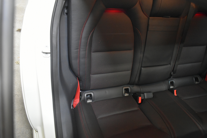 AMG Aクラス A45 4ﾏﾁｯｸ ﾚｰﾀﾞｰSP 後期型 381馬力 4WD AMG7速DCT ﾊﾟﾉﾗﾏｻﾝﾙｰﾌ ﾋｰﾀｰ黒革 ﾃﾞｨｽﾄﾛ Bｽﾎﾟｯﾄ Lｷｰﾌﾟ AMGｴｱﾛ18AW ｷｰﾚｽGO ﾊﾟｰｸﾄﾛ 8ｲﾝﾁﾓﾆﾀｰ 地ﾃﾞｼﾞHDDBﾅﾋﾞBｶﾒﾗ 2年保証