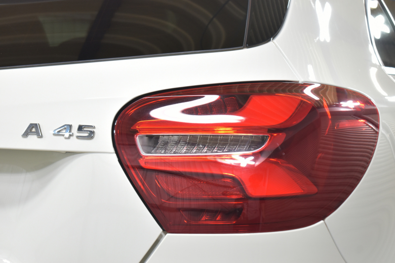 AMG Aクラス A45 4ﾏﾁｯｸ ﾚｰﾀﾞｰSP 後期型 381馬力 4WD AMG7速DCT ﾊﾟﾉﾗﾏｻﾝﾙｰﾌ ﾋｰﾀｰ黒革 ﾃﾞｨｽﾄﾛ Bｽﾎﾟｯﾄ Lｷｰﾌﾟ AMGｴｱﾛ18AW ｷｰﾚｽGO ﾊﾟｰｸﾄﾛ 8ｲﾝﾁﾓﾆﾀｰ 地ﾃﾞｼﾞHDDBﾅﾋﾞBｶﾒﾗ 2年保証
