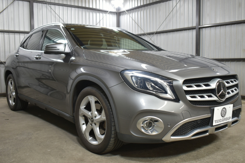 メルセデスベンツ GLA GLA220 4M ﾌﾟﾚﾐｱﾑP ﾚｰﾀﾞｰｾｰﾌﾃｨP 後期 4WD ﾊﾟﾉﾗﾏｻﾝﾙｰﾌ ﾊｰﾏﾝｶｰﾄﾞﾝｻｳﾝﾄﾞ ﾏﾙﾁｶﾗｰｱﾝﾋﾞｴﾝﾄ 革 ﾅﾋﾞTV ﾃﾞｨｽﾄﾛ ﾌﾞﾗｲﾝﾄﾞS ﾚｰﾝｷｰﾌﾟ ﾌｯﾄｹﾞｰﾄ ﾊﾞｯｸｶﾒﾗ ｷｰﾚｽｺﾞｰ 2年保証