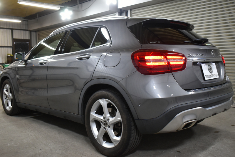 メルセデスベンツ GLA GLA220 4M ﾌﾟﾚﾐｱﾑP ﾚｰﾀﾞｰｾｰﾌﾃｨP 後期 4WD ﾊﾟﾉﾗﾏｻﾝﾙｰﾌ ﾊｰﾏﾝｶｰﾄﾞﾝｻｳﾝﾄﾞ ﾏﾙﾁｶﾗｰｱﾝﾋﾞｴﾝﾄ 革 ﾅﾋﾞTV ﾃﾞｨｽﾄﾛ ﾌﾞﾗｲﾝﾄﾞS ﾚｰﾝｷｰﾌﾟ ﾌｯﾄｹﾞｰﾄ ﾊﾞｯｸｶﾒﾗ ｷｰﾚｽｺﾞｰ 2年保証