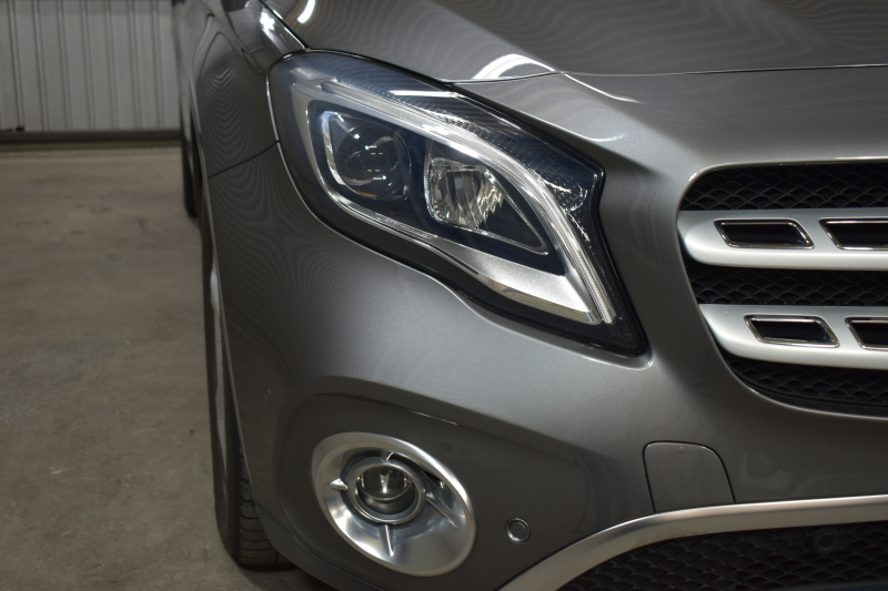 メルセデスベンツ GLA GLA220 4M ﾌﾟﾚﾐｱﾑP ﾚｰﾀﾞｰｾｰﾌﾃｨP 後期 4WD ﾊﾟﾉﾗﾏｻﾝﾙｰﾌ ﾊｰﾏﾝｶｰﾄﾞﾝｻｳﾝﾄﾞ ﾏﾙﾁｶﾗｰｱﾝﾋﾞｴﾝﾄ 革 ﾅﾋﾞTV ﾃﾞｨｽﾄﾛ ﾌﾞﾗｲﾝﾄﾞS ﾚｰﾝｷｰﾌﾟ ﾌｯﾄｹﾞｰﾄ ﾊﾞｯｸｶﾒﾗ ｷｰﾚｽｺﾞｰ 2年保証