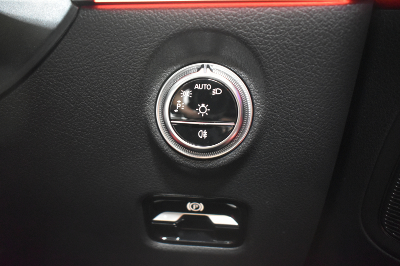 メルセデスベンツ Cクラス C220dﾜｺﾞﾝ AVG ISG搭載ﾓﾃﾞﾙ AMGﾗｲﾝP ﾚｻﾞｰｴｸｽｸﾙｰｼﾌﾞP ﾍﾞｰｼｯｸP ﾚｰﾀﾞｰｾｰﾌﾃｨP ﾊﾟﾉﾗﾏｻﾝﾙｰﾌ 革 MBUXARﾅﾋﾞTV HUD AMGｴｱﾛ18AW ﾃﾞｨｽﾄﾛﾆｯｸ ﾌﾞﾗｲﾝﾄﾞS 360ｶﾒﾗ ｵｰﾄﾃｰﾙｹﾞｰﾄ 2年保証