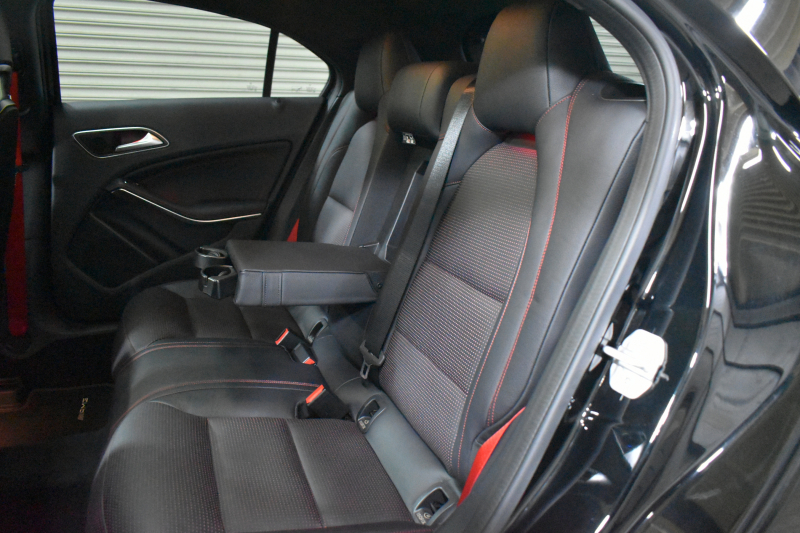 AMG Aクラス A45 4ﾏﾁｯｸ AMGｱﾄﾞﾊﾞﾝｽﾄﾞP ﾚｰﾀﾞｰSP 後期型 381馬力 4WD AMG7速DCT ﾊﾟﾉﾗﾏｻﾝﾙｰﾌ AMGﾊﾟﾌｫｰﾏﾝｽｼｰﾄ AMGﾄﾞﾗｲﾊﾞｰｽﾞP ﾃﾞｨｽﾄﾛ Bｽﾎﾟｯﾄ Lｷｰﾌﾟ ｷｰﾚｽGO ﾊﾟｰｸﾄﾛ 8ｲﾝﾁﾓﾆﾀｰ 地ﾃﾞｼﾞHDDBﾅﾋﾞBｶﾒﾗ 2年保証