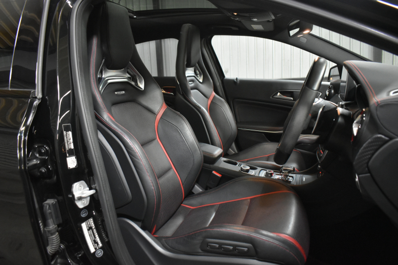 AMG Aクラス A45 4ﾏﾁｯｸ AMGｱﾄﾞﾊﾞﾝｽﾄﾞP ﾚｰﾀﾞｰSP 後期型 381馬力 4WD AMG7速DCT ﾊﾟﾉﾗﾏｻﾝﾙｰﾌ AMGﾊﾟﾌｫｰﾏﾝｽｼｰﾄ AMGﾄﾞﾗｲﾊﾞｰｽﾞP ﾃﾞｨｽﾄﾛ Bｽﾎﾟｯﾄ Lｷｰﾌﾟ ｷｰﾚｽGO ﾊﾟｰｸﾄﾛ 8ｲﾝﾁﾓﾆﾀｰ 地ﾃﾞｼﾞHDDBﾅﾋﾞBｶﾒﾗ 2年保証