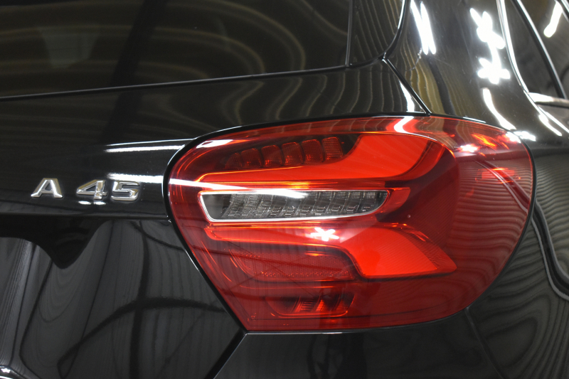 AMG Aクラス A45 4ﾏﾁｯｸ AMGｱﾄﾞﾊﾞﾝｽﾄﾞP ﾚｰﾀﾞｰSP 後期型 381馬力 4WD AMG7速DCT ﾊﾟﾉﾗﾏｻﾝﾙｰﾌ AMGﾊﾟﾌｫｰﾏﾝｽｼｰﾄ AMGﾄﾞﾗｲﾊﾞｰｽﾞP ﾃﾞｨｽﾄﾛ Bｽﾎﾟｯﾄ Lｷｰﾌﾟ ｷｰﾚｽGO ﾊﾟｰｸﾄﾛ 8ｲﾝﾁﾓﾆﾀｰ 地ﾃﾞｼﾞHDDBﾅﾋﾞBｶﾒﾗ 2年保証