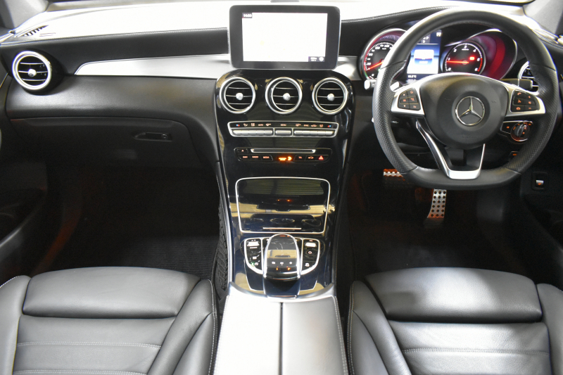 メルセデスベンツ GLC GLC220d 4MATIC ｽﾎﾟｰﾂ ﾚｰﾀﾞｰｾｰﾌﾃｨP AMGｽﾀｲﾘﾝｸﾞP 1ｵｰﾅｰ AMGｴｱﾛ19AW ｻｲﾄﾞﾗﾝﾆﾝｸﾞﾎﾞｰﾄﾞ ﾍｯﾄﾞｱｯﾌﾟD FRｼｰﾄﾋｰﾀｰ ﾌｯﾄｹﾞｰﾄ ﾃﾞｨｽﾄﾛ ﾌﾞﾗｲﾝﾄﾞｽﾎﾟｯﾄ ﾚｰﾝｷｰﾌﾟ ﾅﾋﾞTV 360ｶﾒﾗ ｷｰﾚｽｺﾞｰ 2年保証