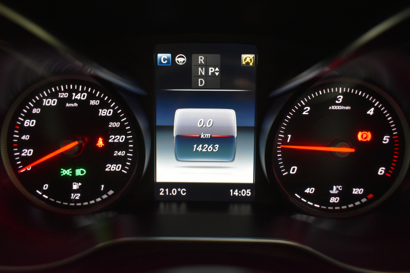 メルセデスベンツ GLC GLC220d 4MATIC ｽﾎﾟｰﾂ ﾚｰﾀﾞｰｾｰﾌﾃｨP AMGｽﾀｲﾘﾝｸﾞP 1ｵｰﾅｰ AMGｴｱﾛ19AW ｻｲﾄﾞﾗﾝﾆﾝｸﾞﾎﾞｰﾄﾞ ﾍｯﾄﾞｱｯﾌﾟD FRｼｰﾄﾋｰﾀｰ ﾌｯﾄｹﾞｰﾄ ﾃﾞｨｽﾄﾛ ﾌﾞﾗｲﾝﾄﾞｽﾎﾟｯﾄ ﾚｰﾝｷｰﾌﾟ ﾅﾋﾞTV 360ｶﾒﾗ ｷｰﾚｽｺﾞｰ 2年保証