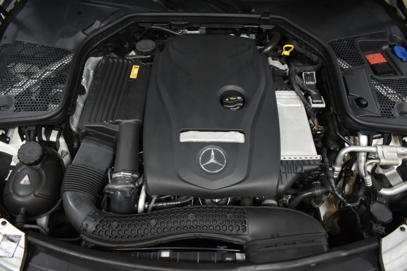 メルセデスベンツ Cクラス C300ｸｰﾍﾟ ｽﾎﾟｰﾂ ﾚｰﾀﾞｰｾｰﾌﾃｨP（受注生産) ﾋｰﾀｰ赤本革 ﾊﾟﾉﾗﾏｻﾝﾙｰﾌ ﾃﾞｨｽﾄﾛ ﾌﾞﾗｲﾝﾄﾞS Lｷｰﾌﾟ AMGｴｱﾛ19AW ｷｰﾚｽGo PTS LEDﾍｯﾄﾞﾗｲﾄ 地ﾃﾞｼﾞBｶﾒﾗ ﾏﾙﾁｱﾝﾋﾞｴﾝﾄ 2年保証