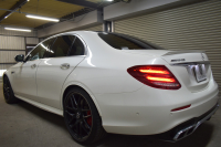 AMG Eクラス E63 S 4M+ ｴｸｽｸﾙｰｼﾌﾞ ﾚｰﾀﾞｰSP 右H 612馬力 ｴｸｽｸﾙｰｼﾌﾞP MEｺﾈｸﾄ ﾊﾟﾉﾗﾏSR ﾋｰﾀｰｸｰﾗｰ黒革 ﾃﾞｨｽﾄﾛ BSM Lﾁｪﾝｼﾞ AMGｴｱﾛ20AW ｷｰGo PTS ﾌｯﾄﾄﾗﾝｸ HUD ﾌﾞﾙﾒS 地ﾃﾞｼﾞ360ｶﾒﾗ 2年保証